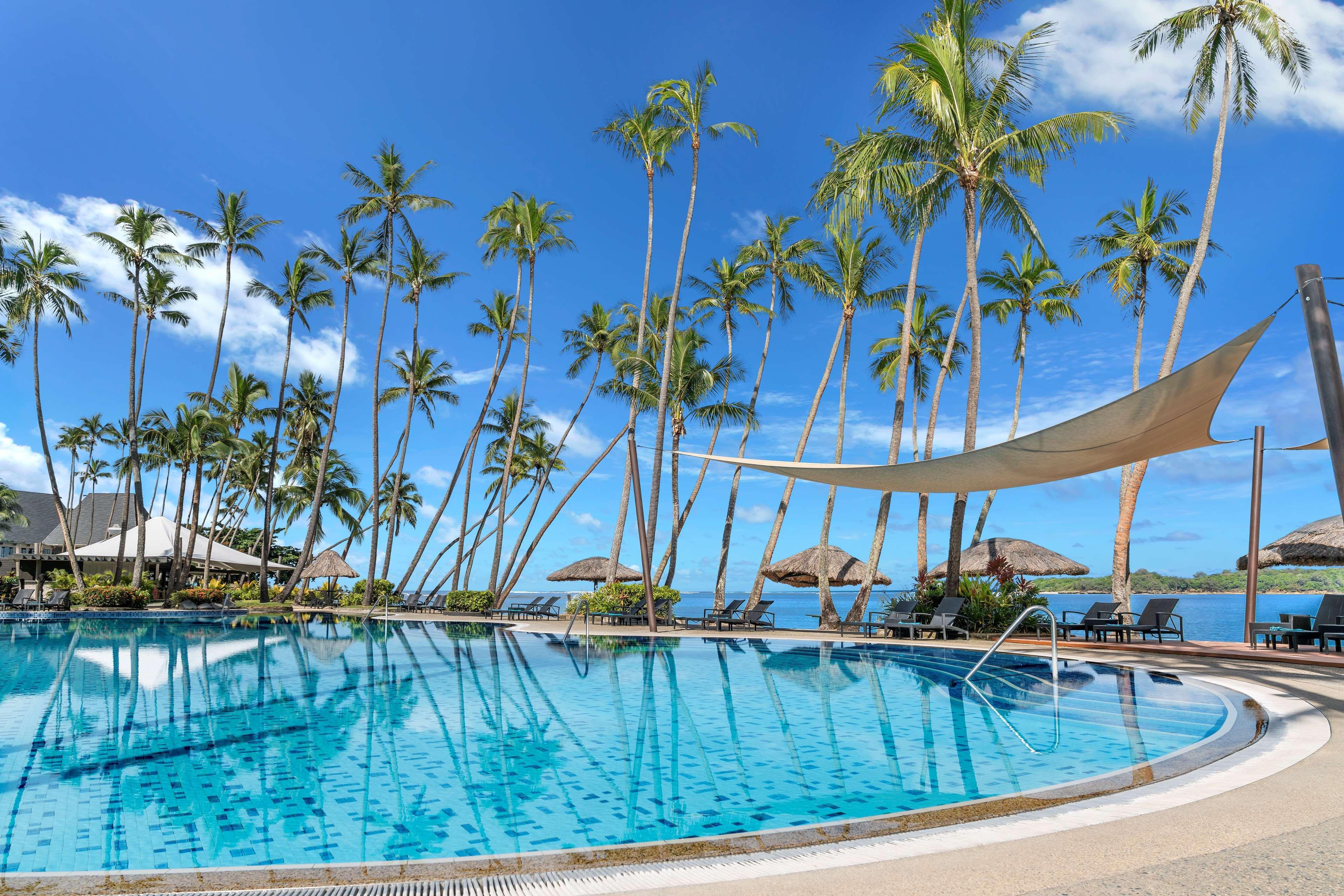 בואה Shangri-La Yanuca Island, Fiji מראה חיצוני תמונה Pool at the Sheraton Resort Fiji